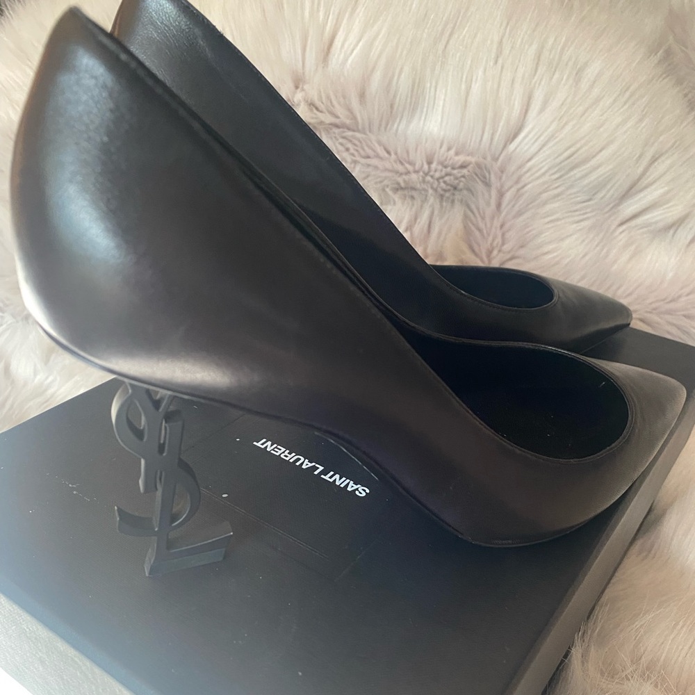 Authentic Opyum Saint Laurent pumps